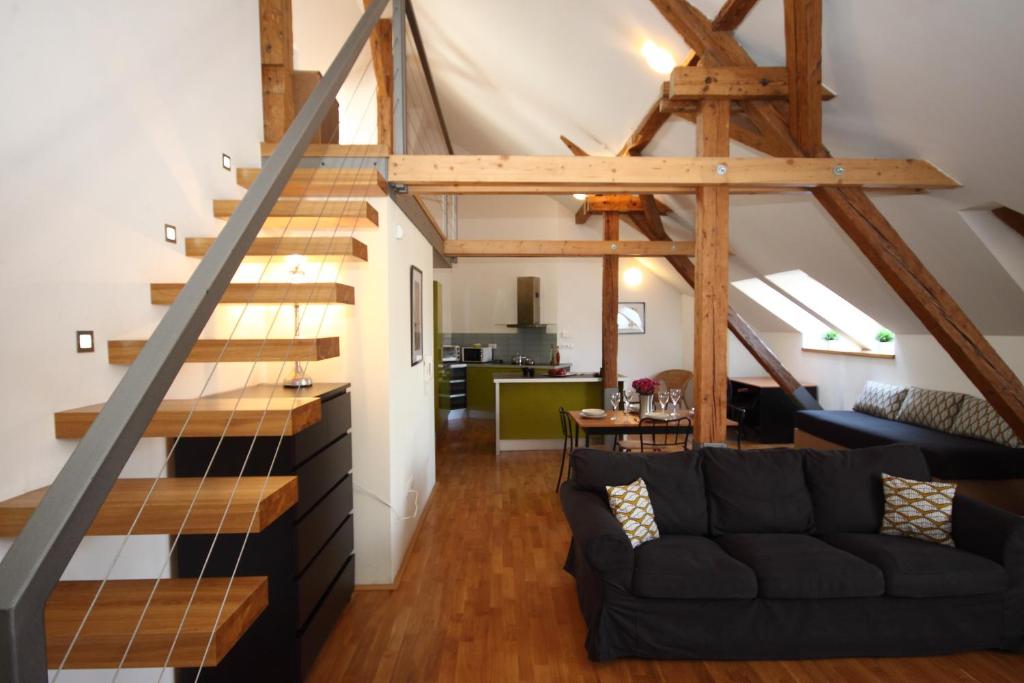 River View Residence room 2